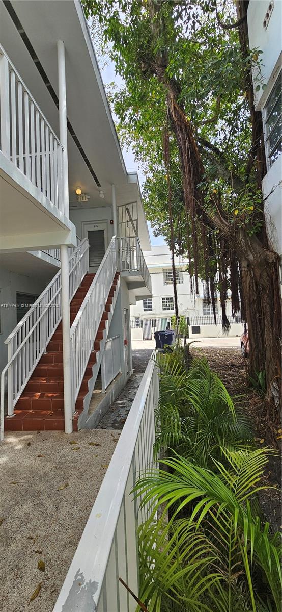 835 MERIDIAN CONDO - Residential