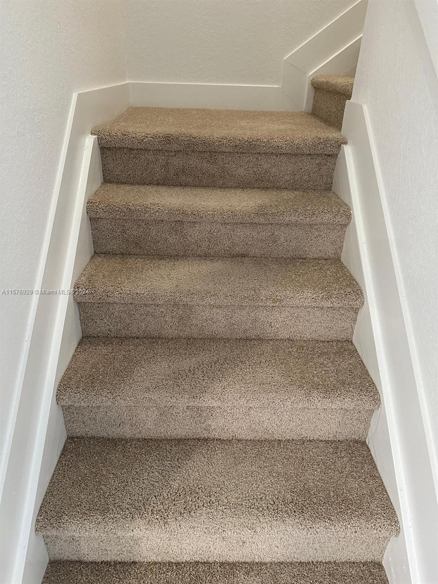 MERRICK SQUARE - Residential Lease