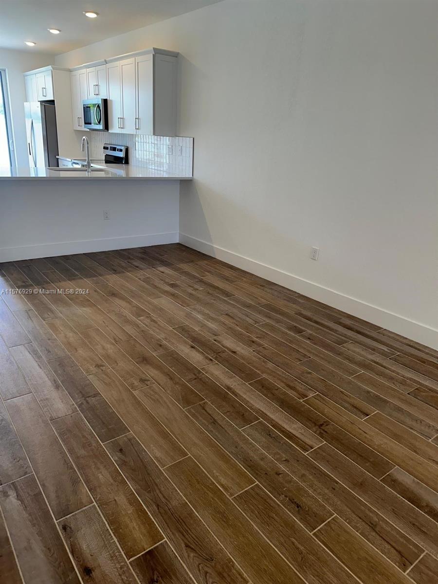 MERRICK SQUARE - Residential Lease