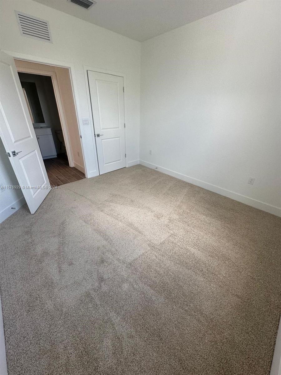 MERRICK SQUARE - Residential Lease