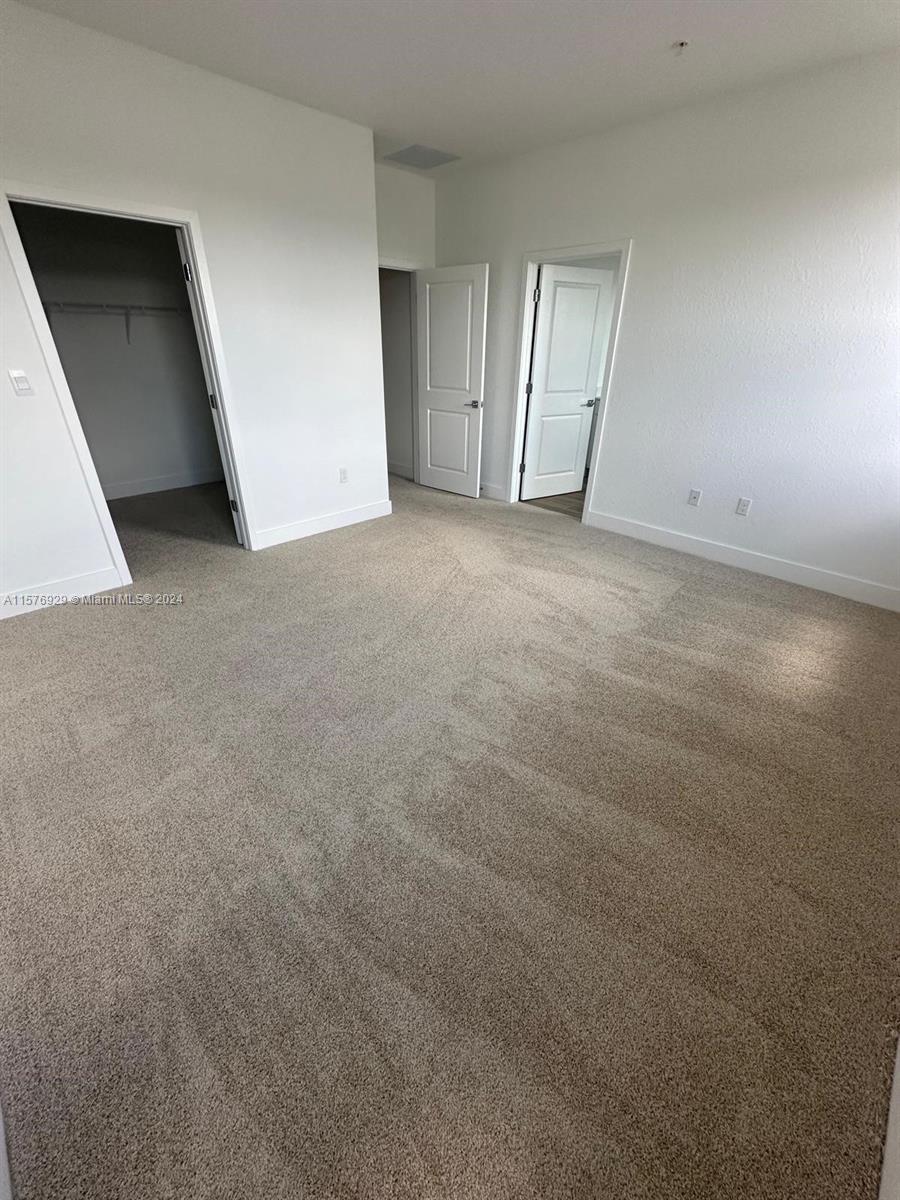 MERRICK SQUARE - Residential Lease