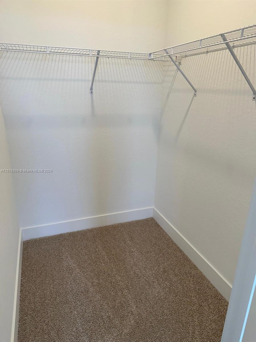 MERRICK SQUARE - Residential Lease