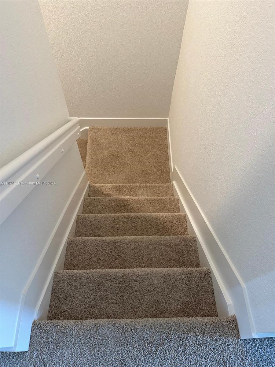 MERRICK SQUARE - Residential Lease