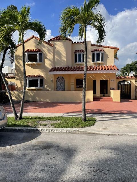 1727 SW 11th Ter Miami FL 33135