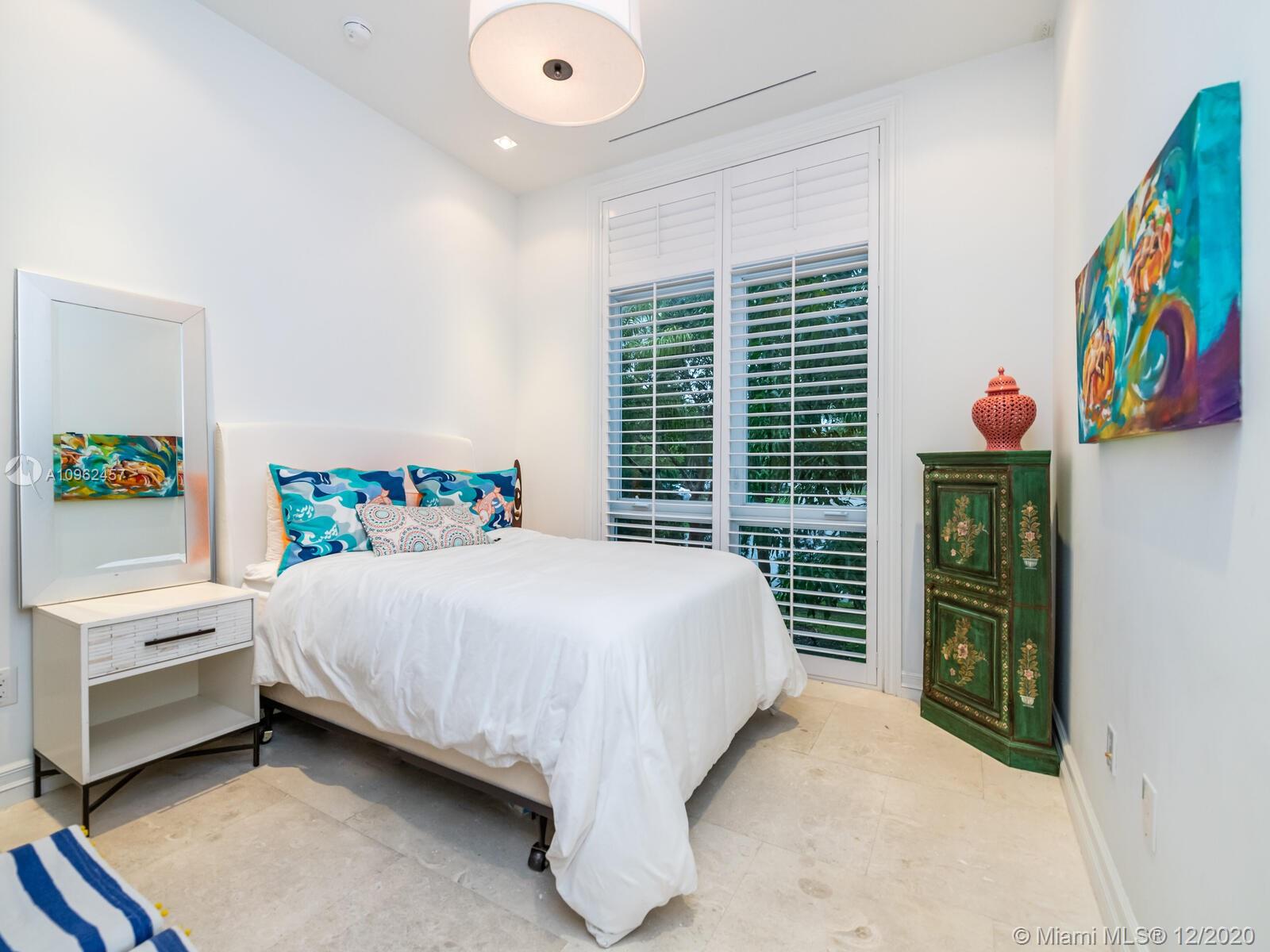 TROPICAL ISLE HOMES SUB 4 - Residential