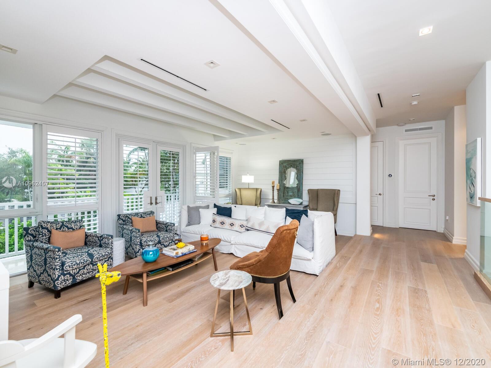 TROPICAL ISLE HOMES SUB 4 - Residential