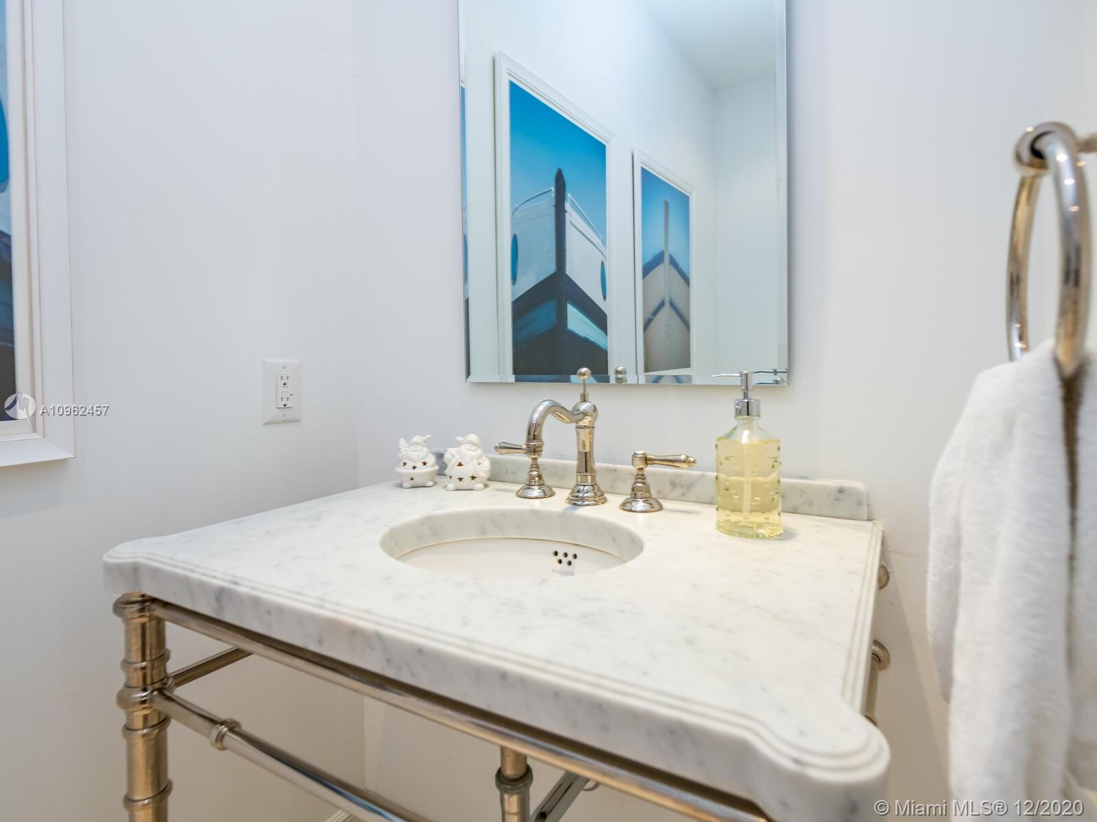 TROPICAL ISLE HOMES SUB 4 - Residential