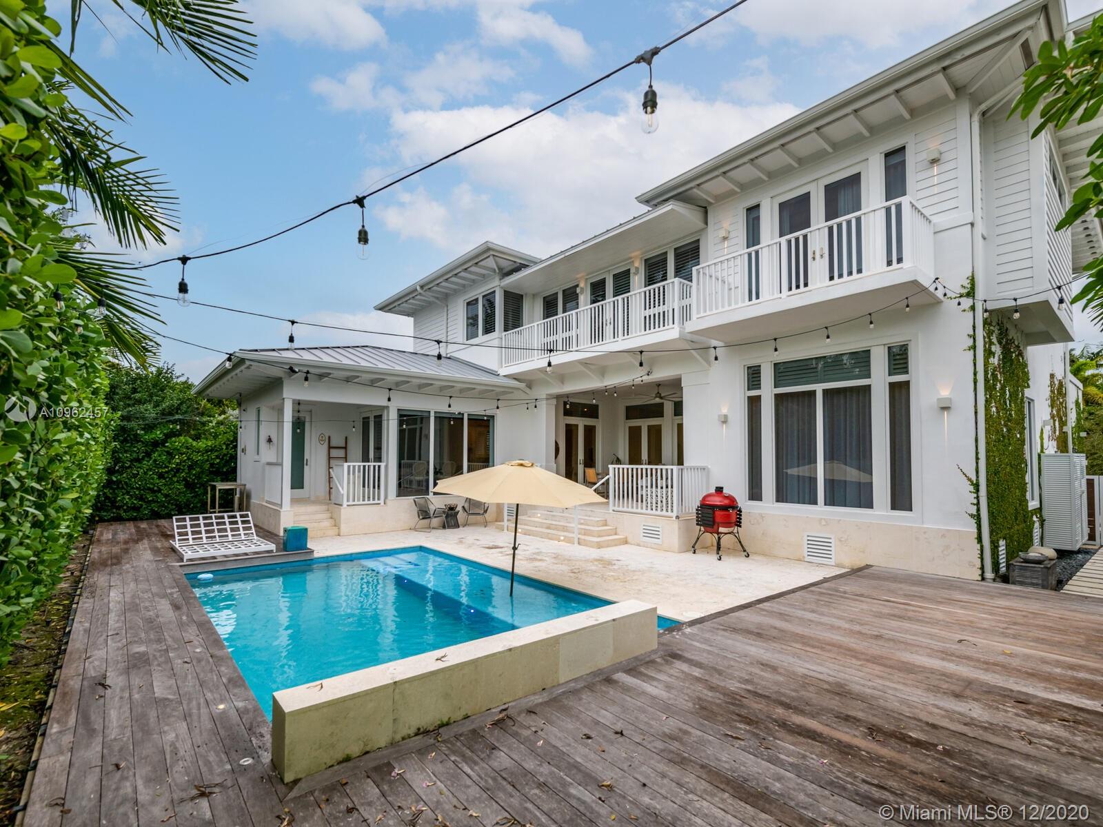 TROPICAL ISLE HOMES SUB 4 - Residential