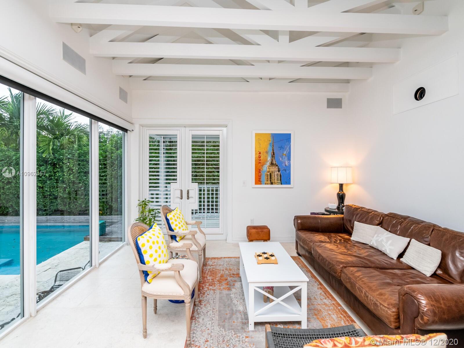 TROPICAL ISLE HOMES SUB 4 - Residential