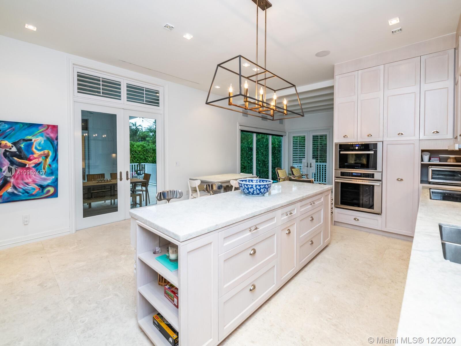 TROPICAL ISLE HOMES SUB 4 - Residential