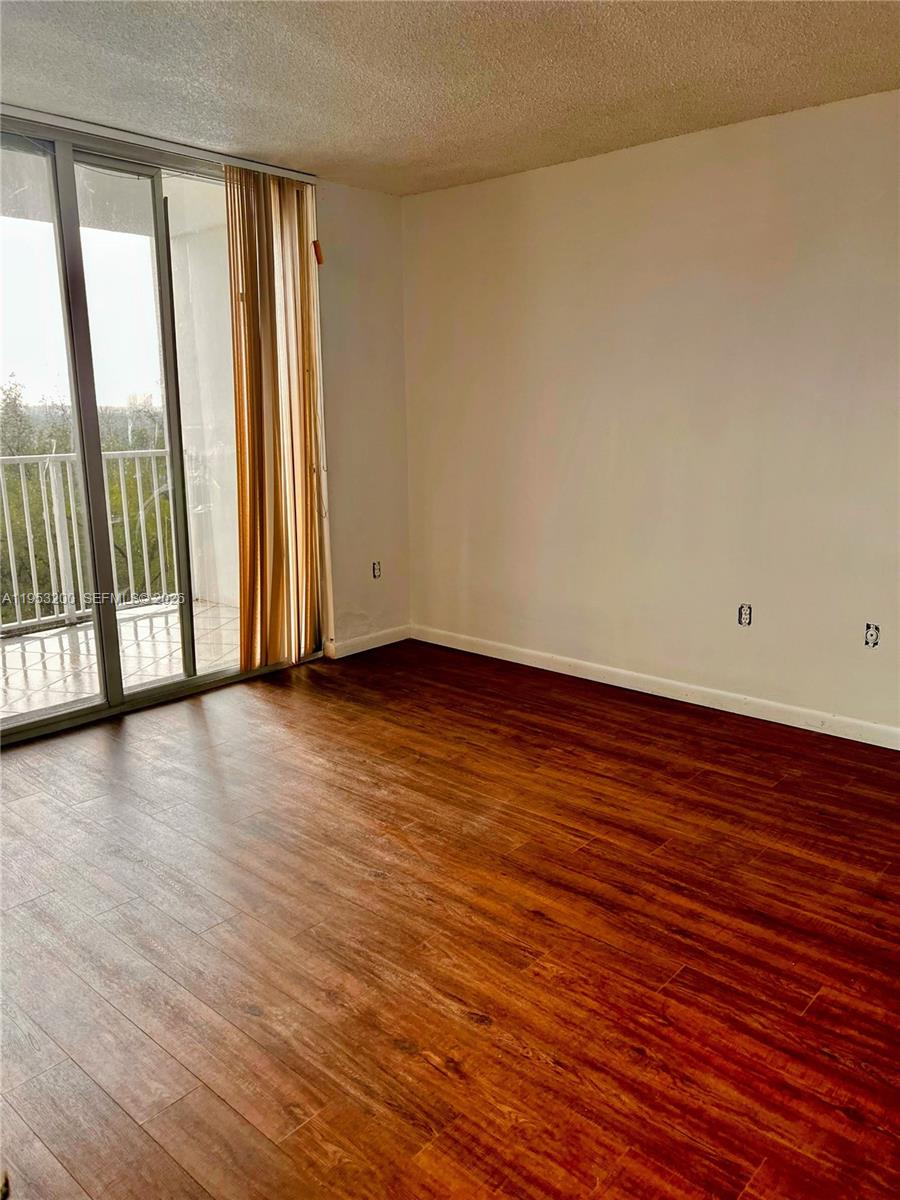 WILSHIRE CONDO - Residential