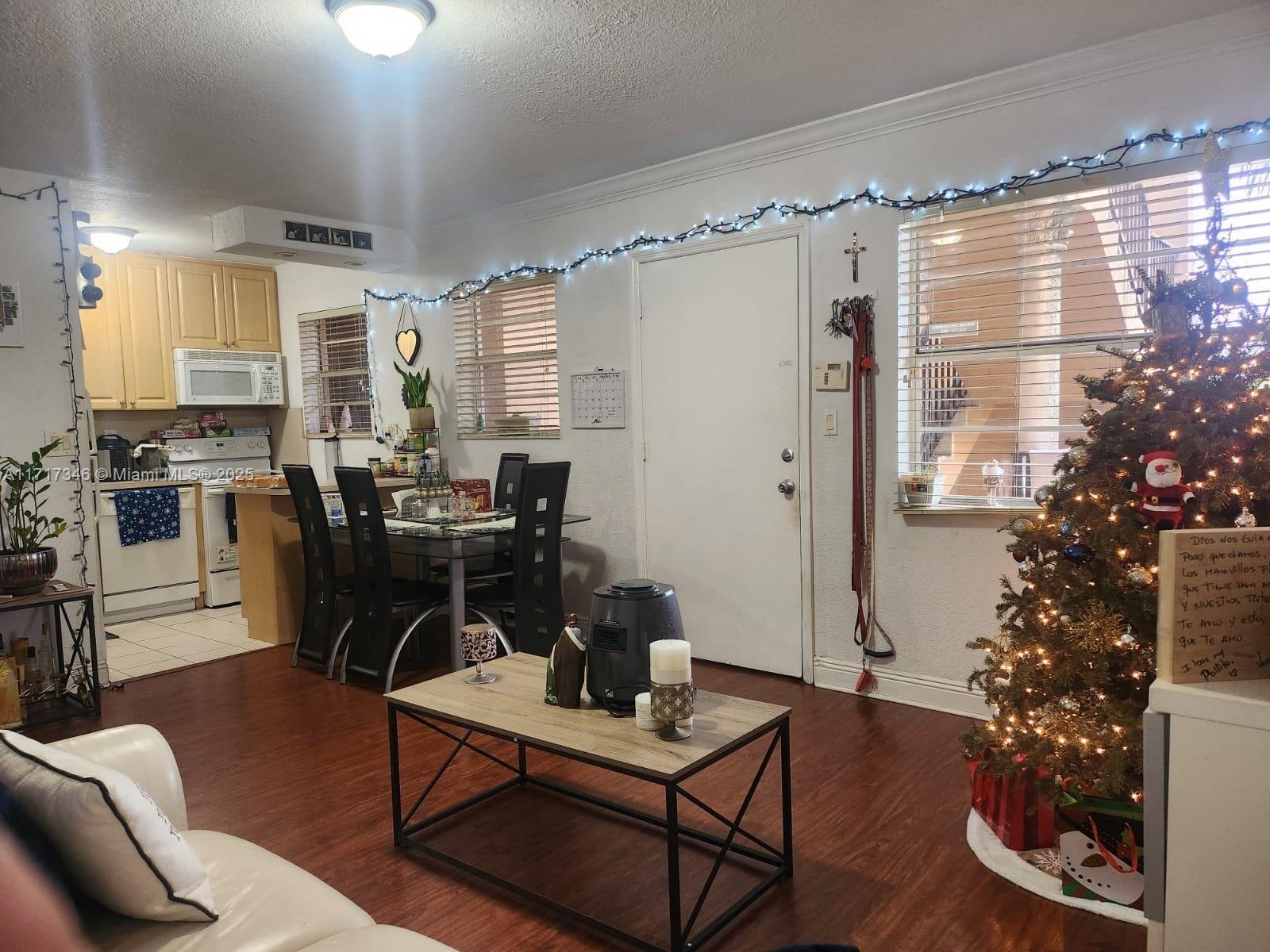 Property for Sale at Address Not Disclosed, Hallandale Beach, Broward County, Florida - Bedrooms: 2 
Bathrooms: 1  - $196,200