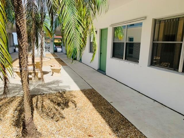 PALMVIEW CONDOMINIUM APAR - Residential