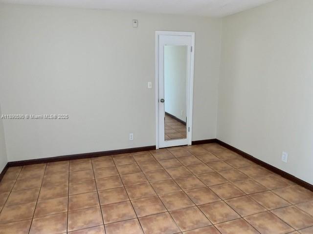 PALMVIEW CONDOMINIUM APAR - Residential