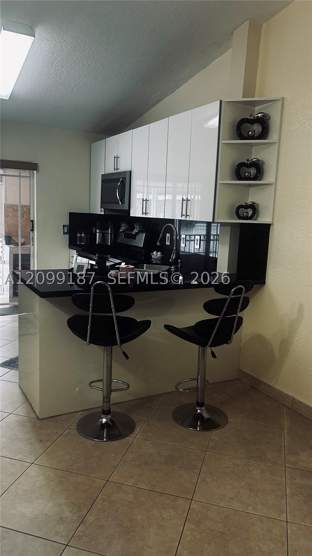 10939 W Okeechobee Rd 201