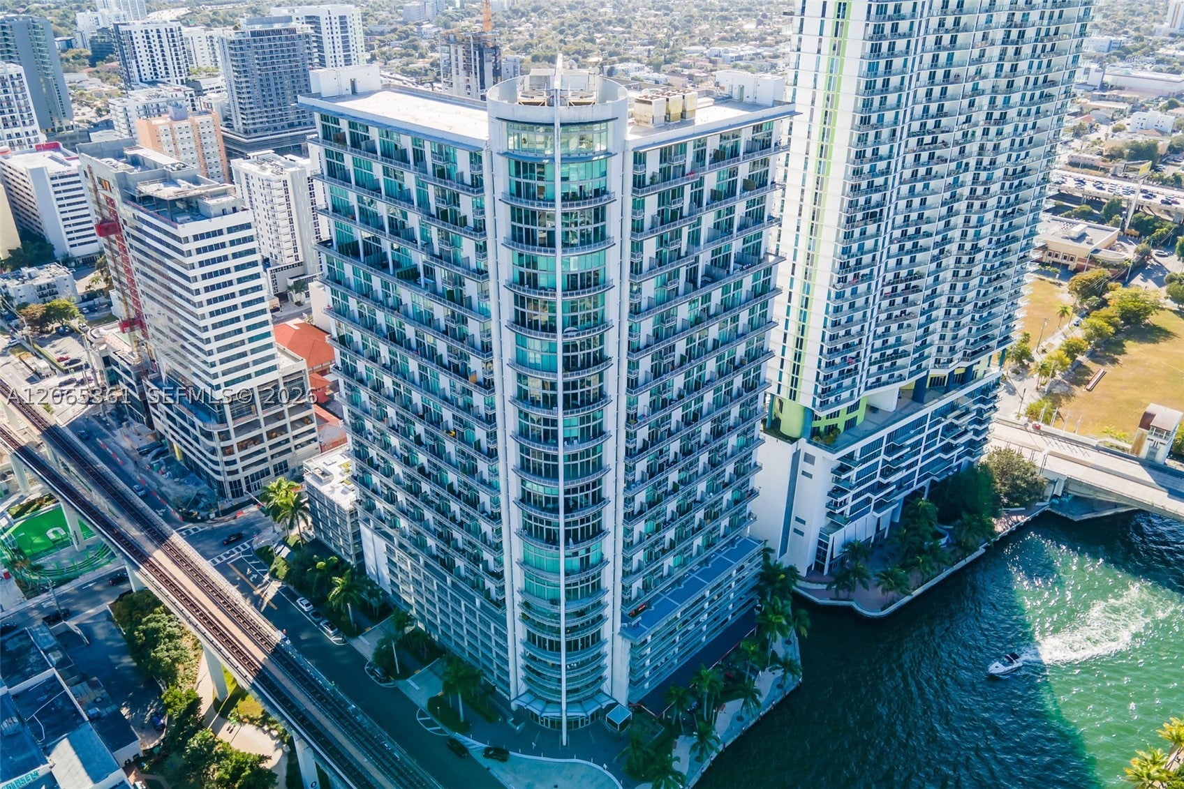 690 SW 1st Ct 2507