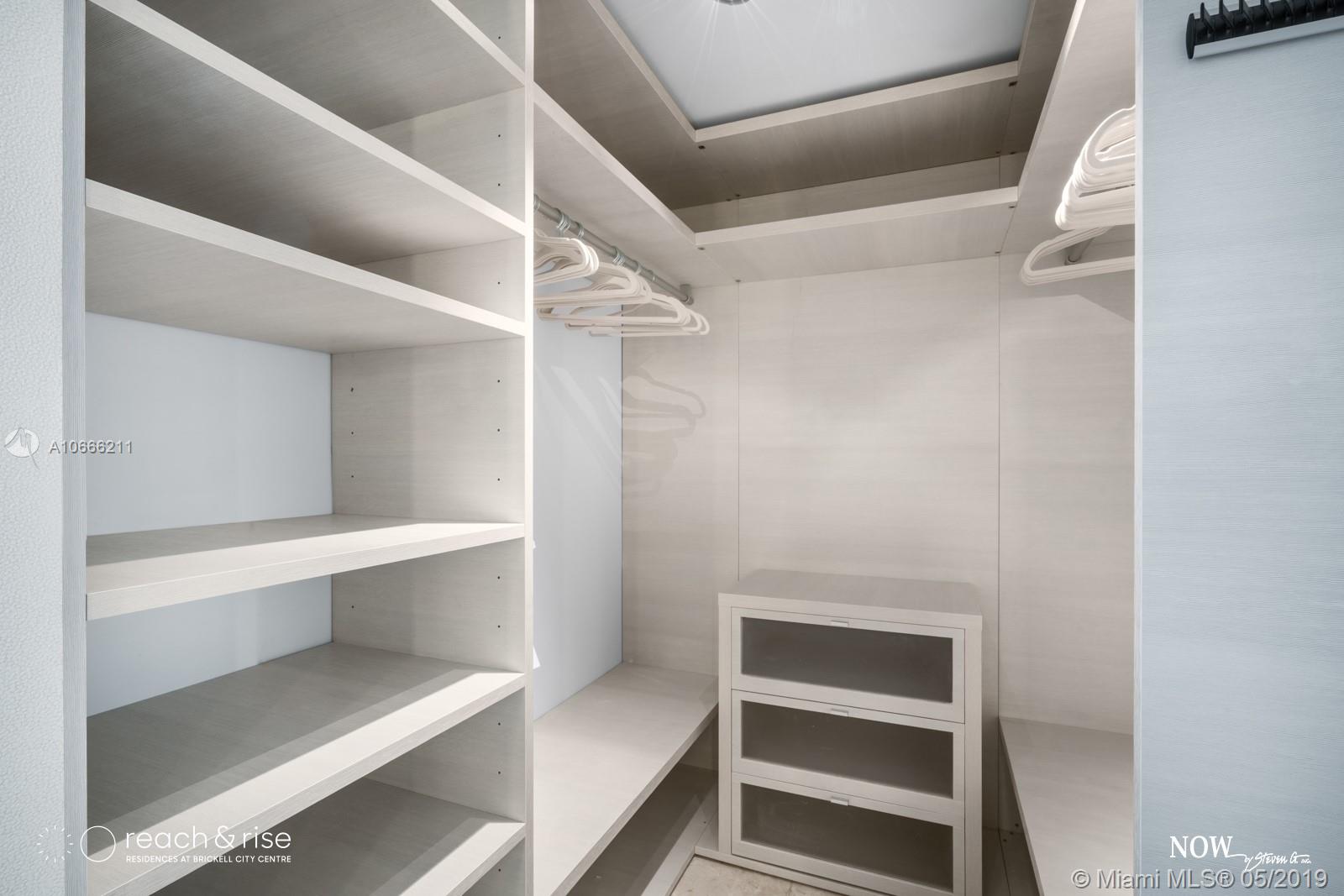 RISE CONDO - Residential