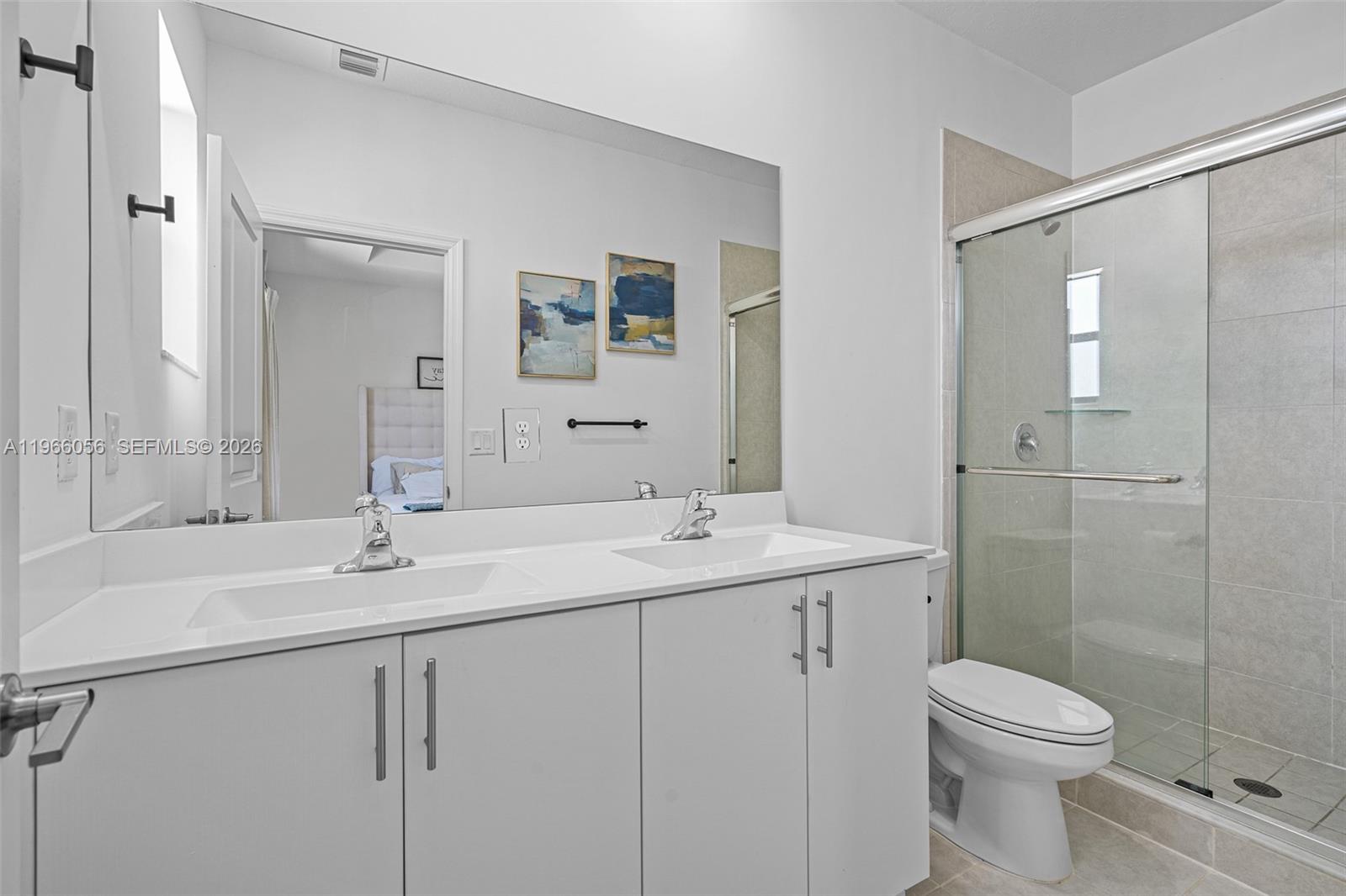 ENCLAVE SOUTH PHASE 2 - Residential Lease