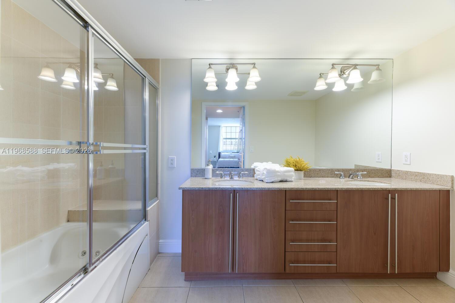 610 CLEMATIS CONDO - Residential