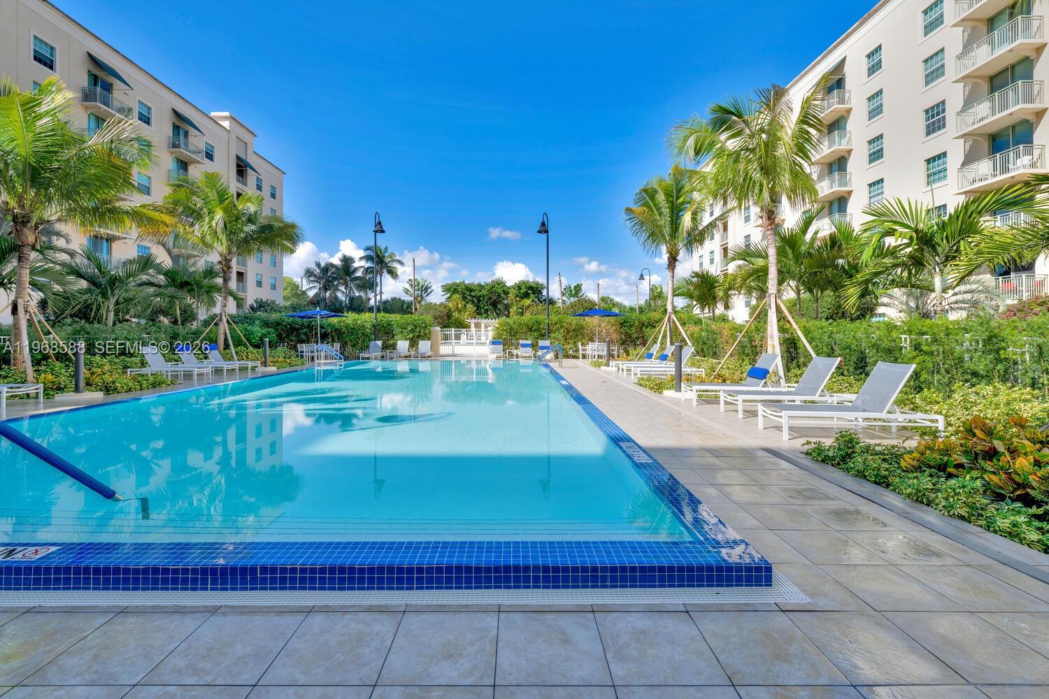 610 CLEMATIS CONDO - Residential