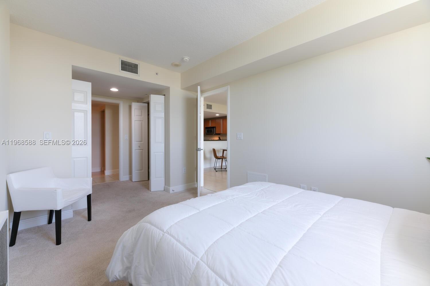 610 CLEMATIS CONDO - Residential