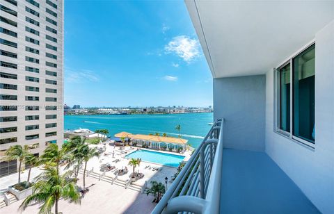 Condominium in Miami FL 335 Biscayne Blvd.jpg