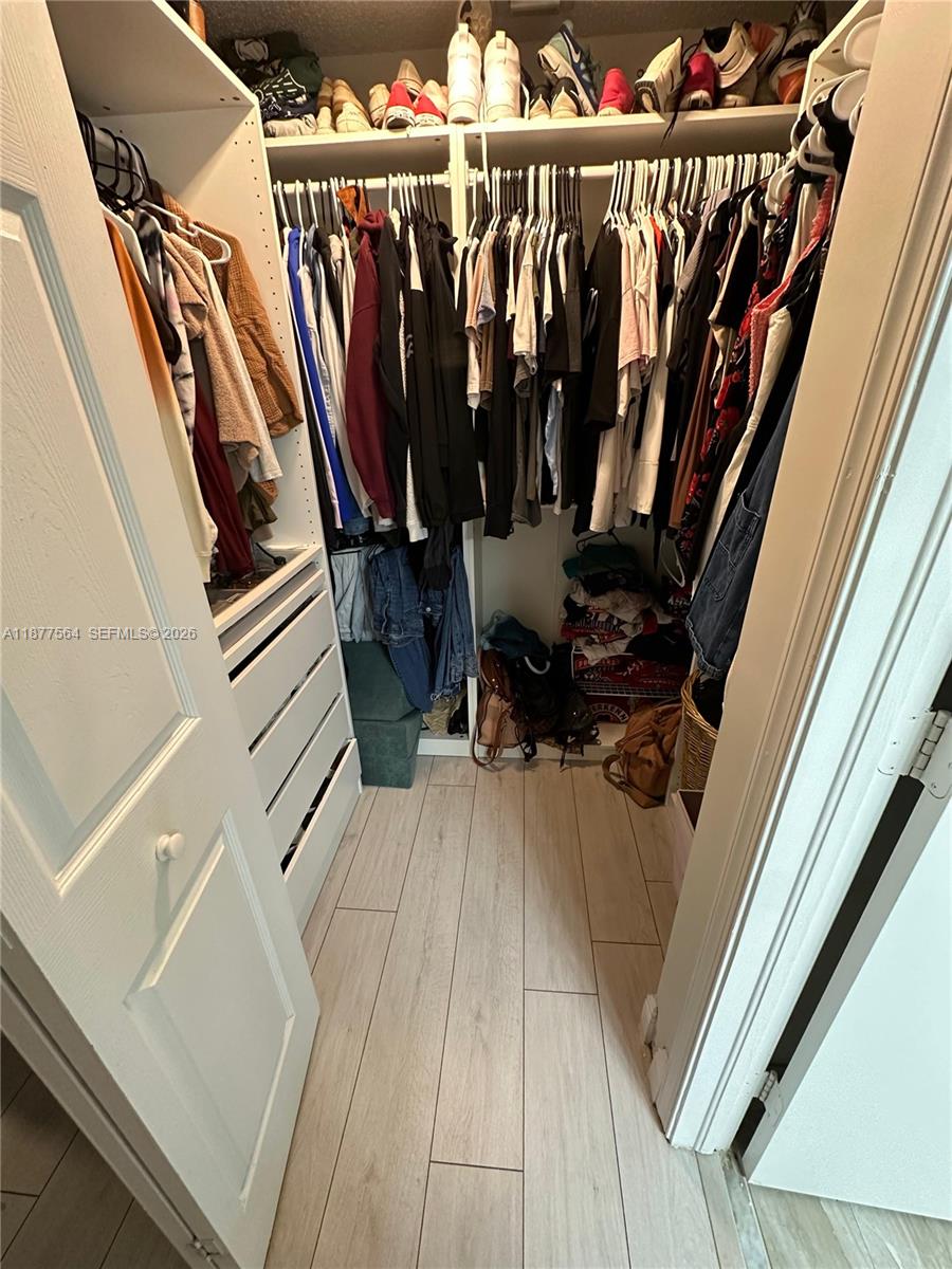 SILVER LAKES PHASE III RE - Residential