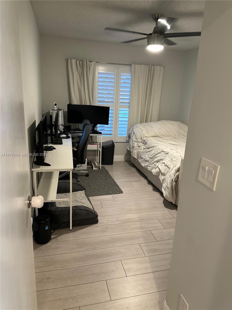 SILVER LAKES PHASE III RE - Residential