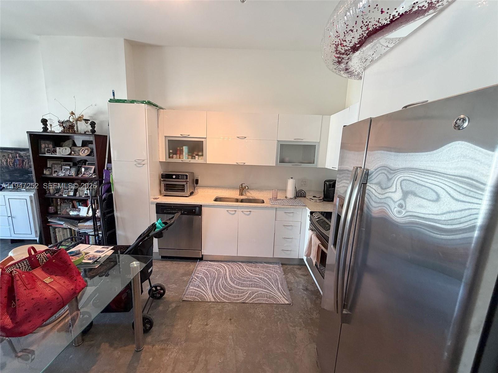 THE LOFT DOWNTOWN II COND - Residential