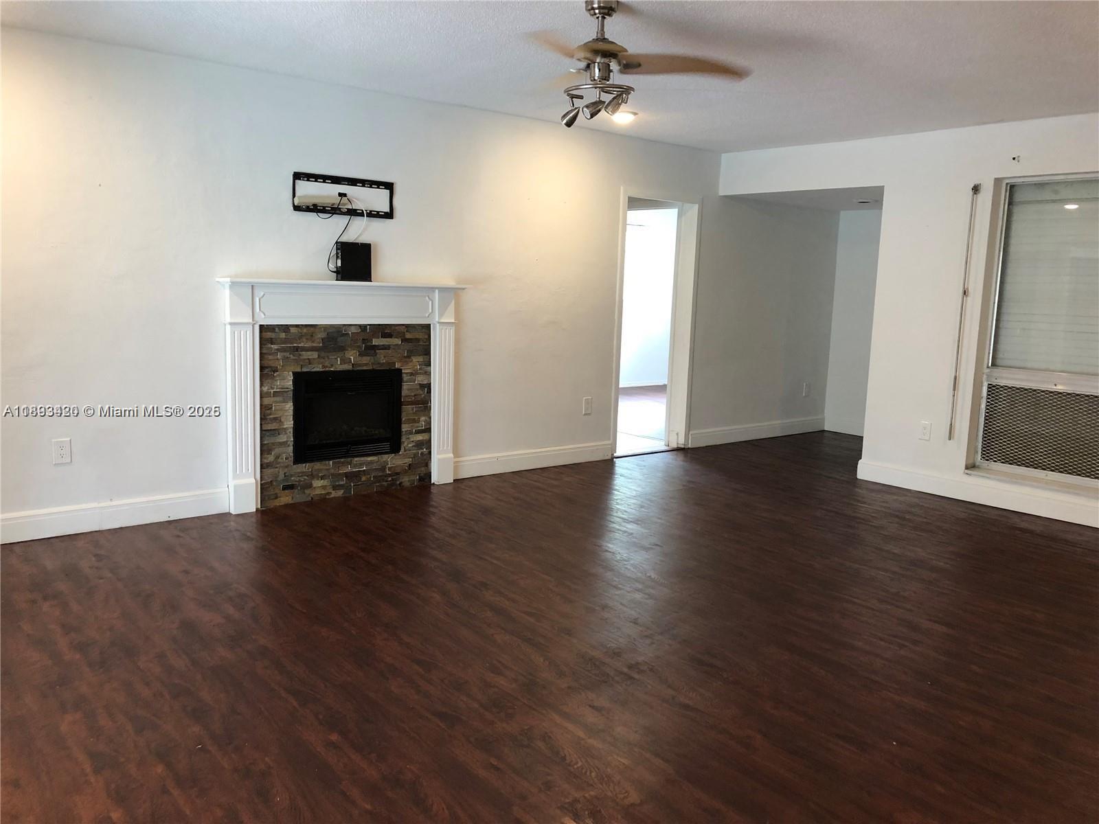 MIRAMAR PARK 2ND ADD - Residential