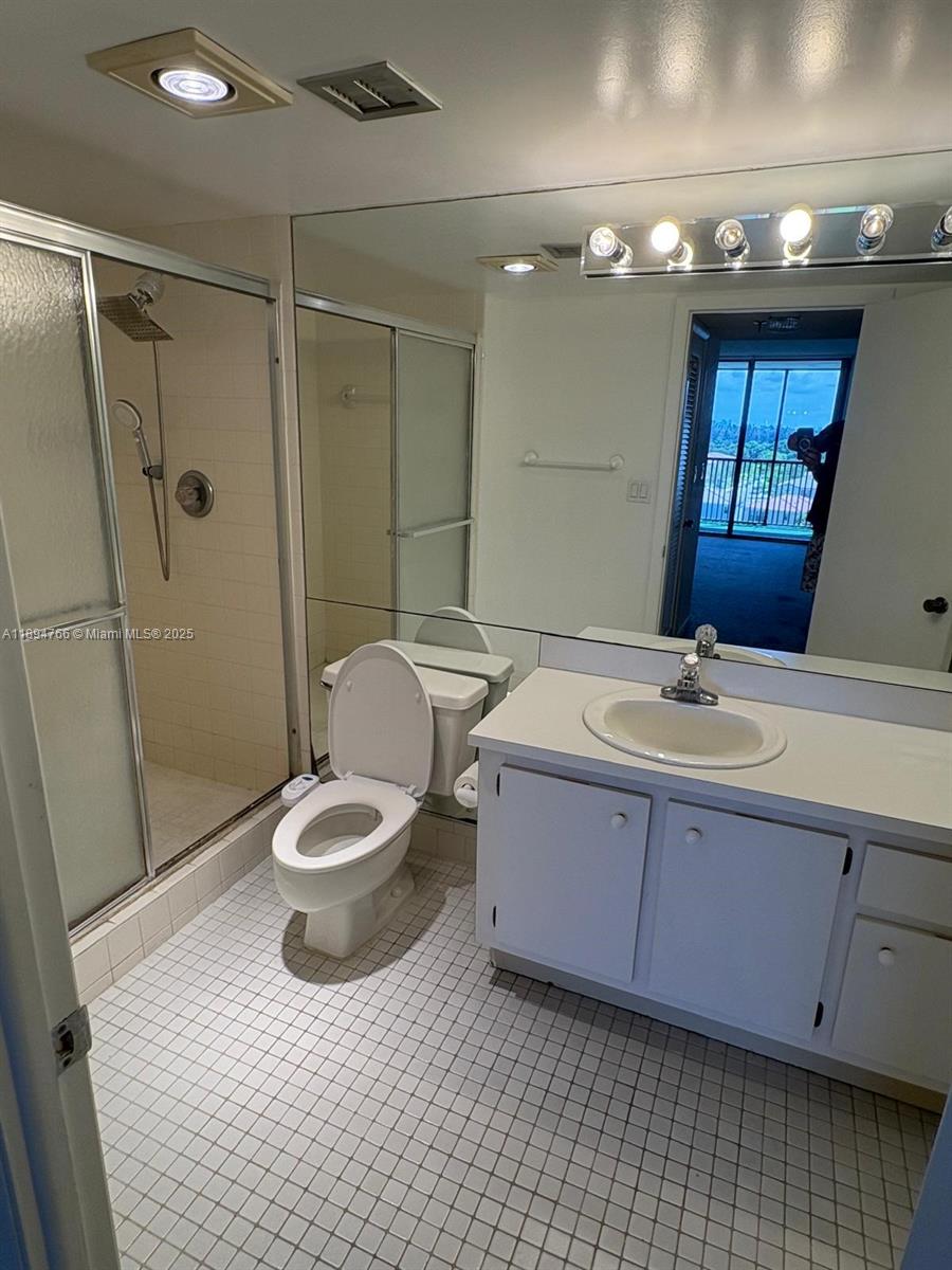 CHANTILLY CONDO - Residential Lease