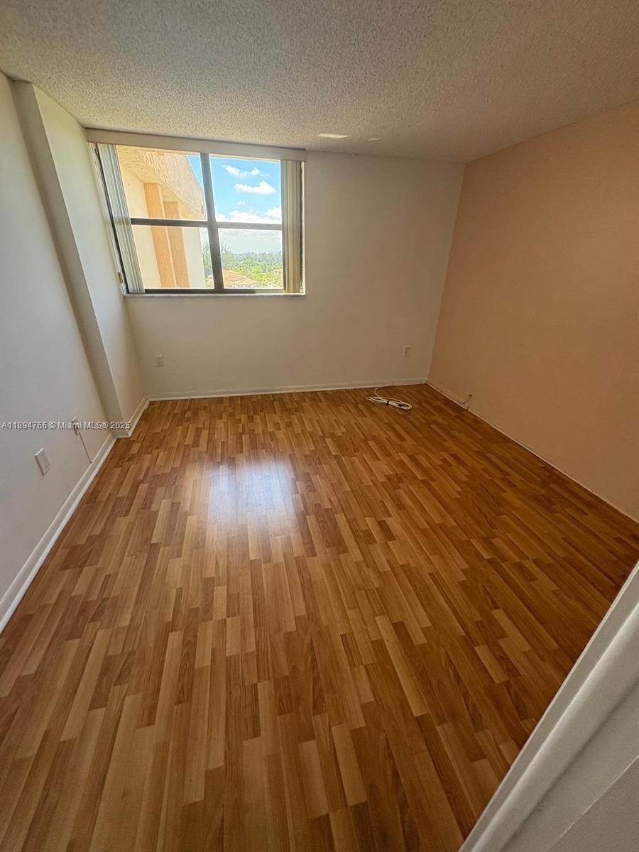 CHANTILLY CONDO - Residential Lease