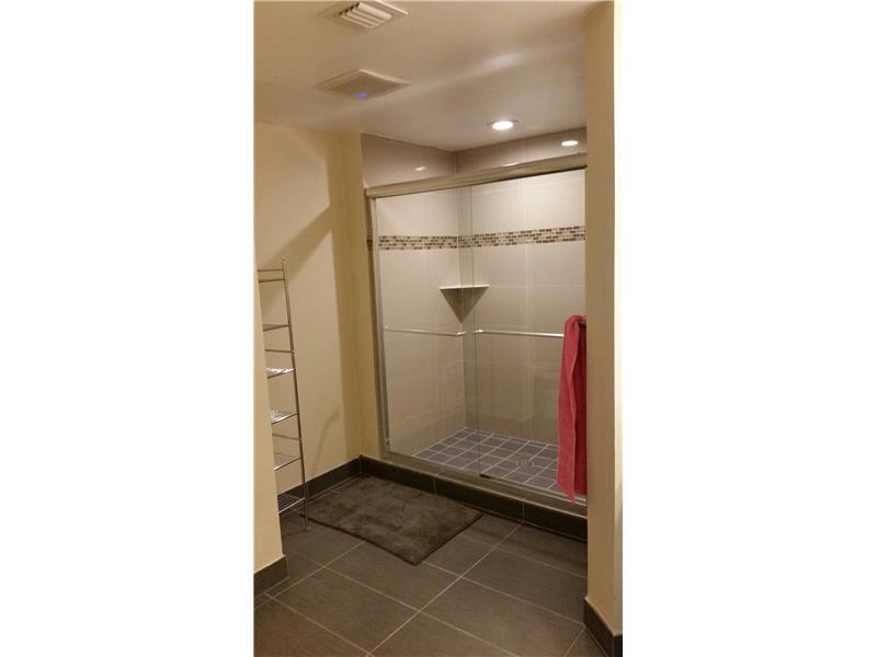 PORTO BELLAGIO CONDO - Residential Lease