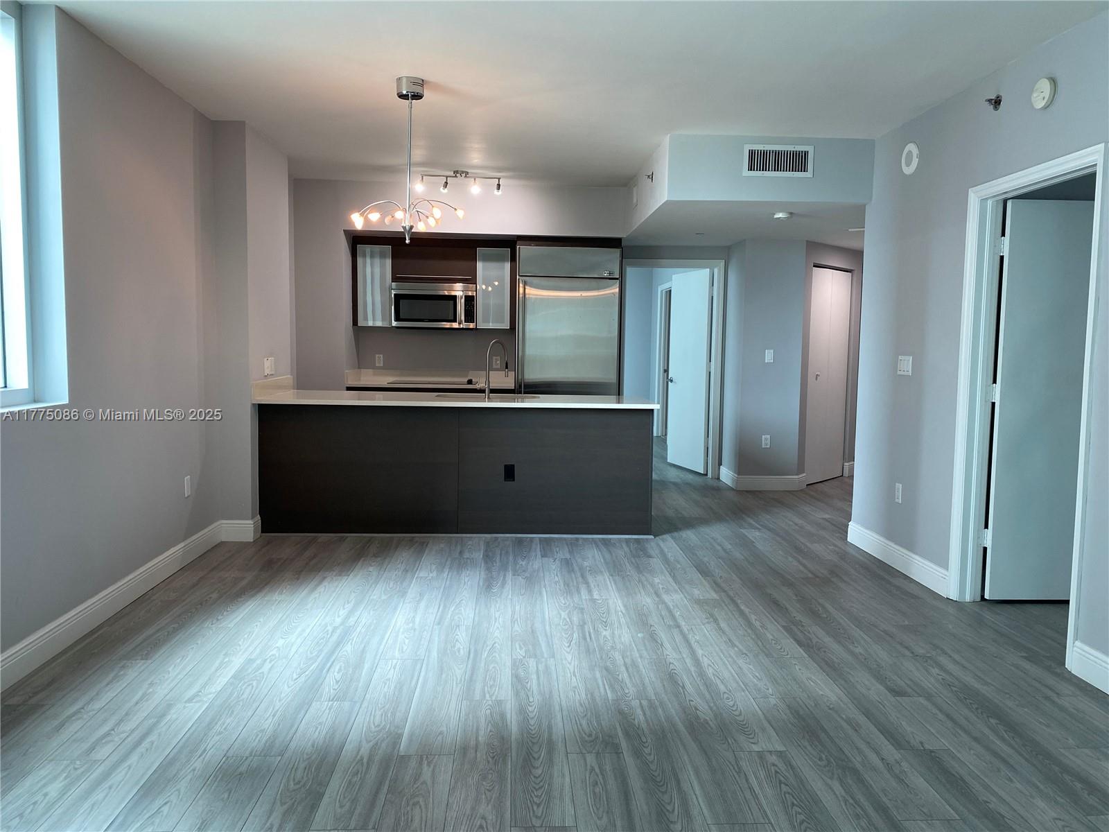 55 SE 6th St 2107