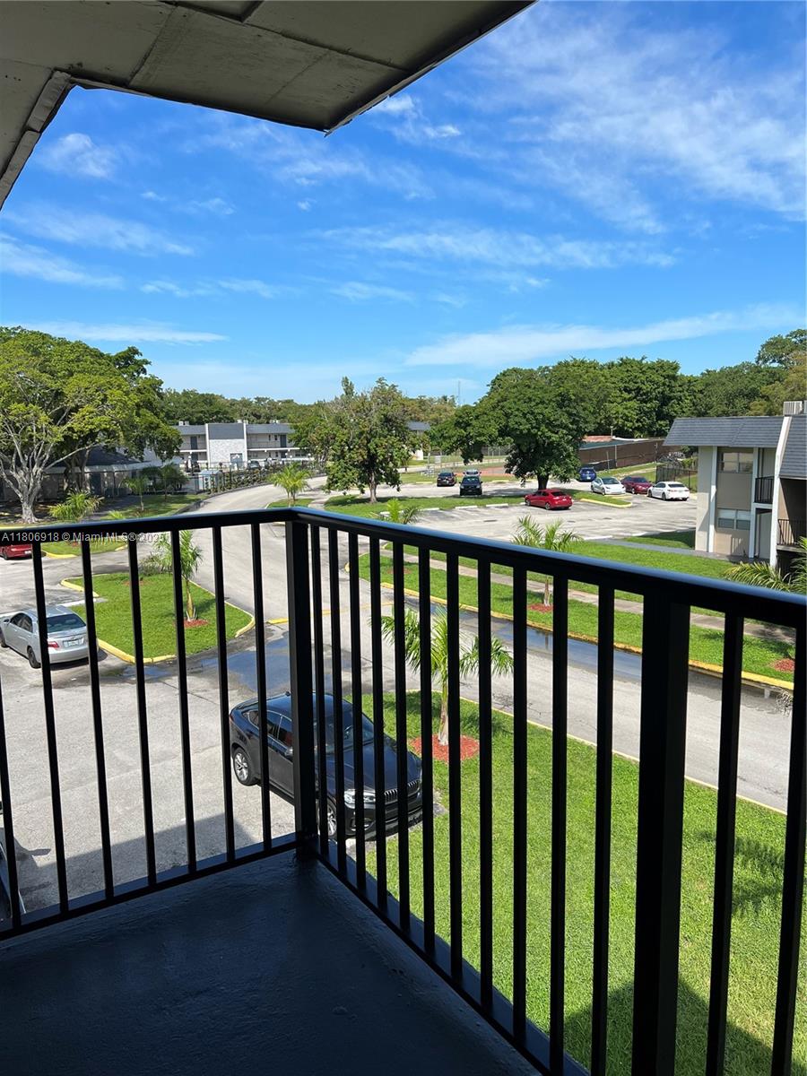 VERSAILLES GARDENS CONDO - Residential