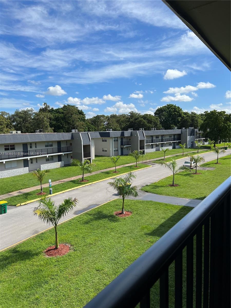 VERSAILLES GARDENS CONDO - Residential