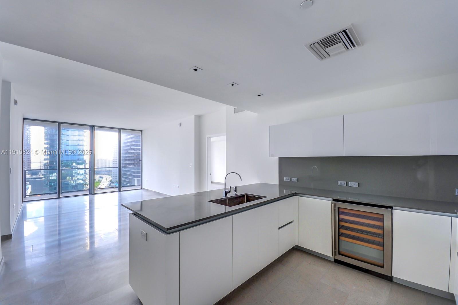 RISE CONDO - Residential Lease