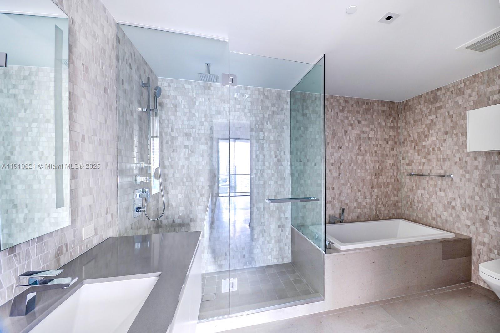 RISE CONDO - Residential Lease