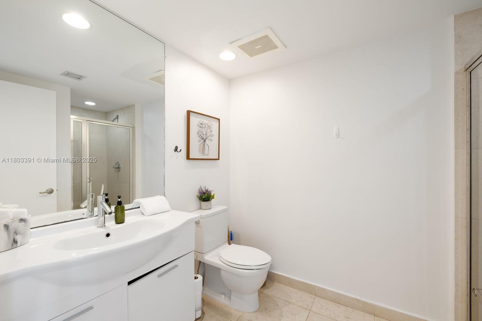 ICON BRICKELL CONDO NO 3 - Residential