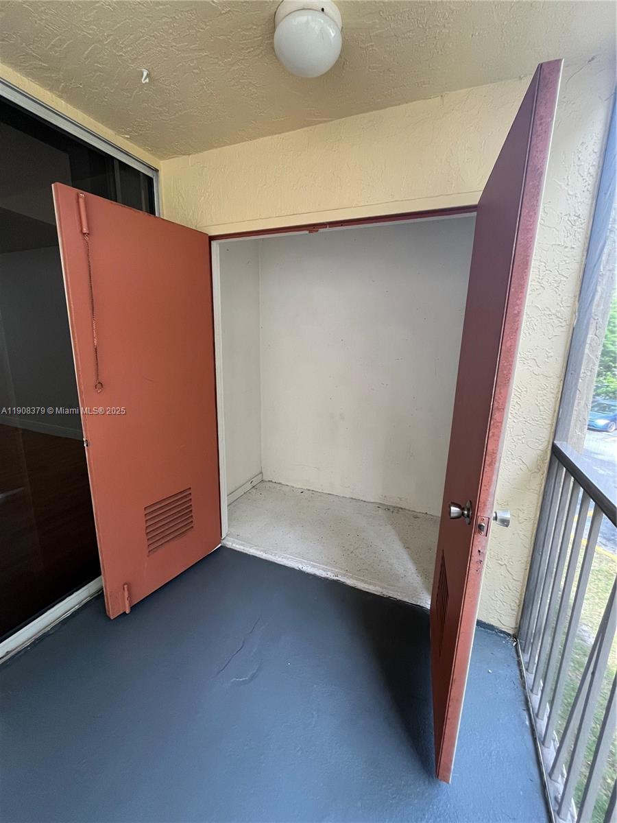 LAS VISTAS AT DORAL CONDO - Residential Lease