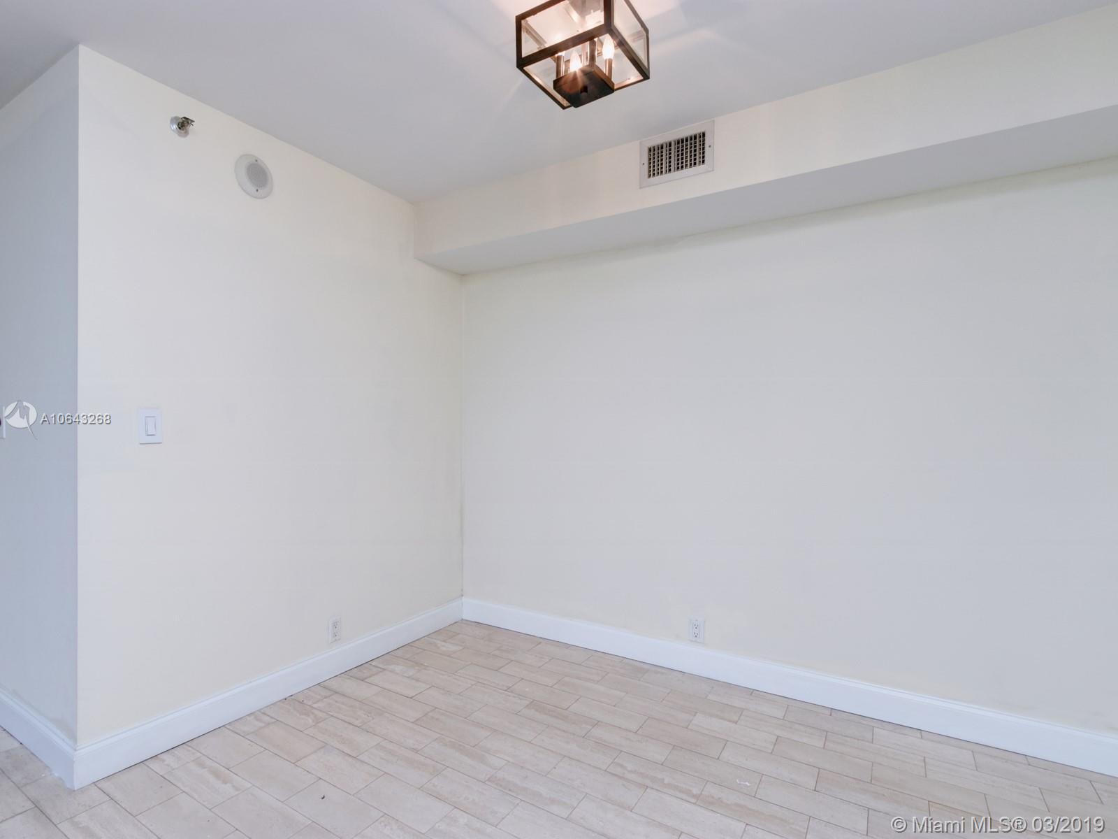 TOWERS OF QUAYSIDE CONDO - Residential Lease