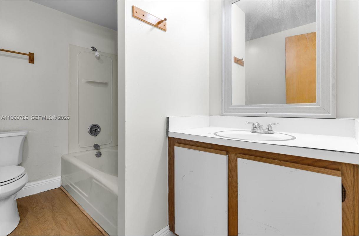 NARANJA LAKES CONDO NO 5 - Residential Lease