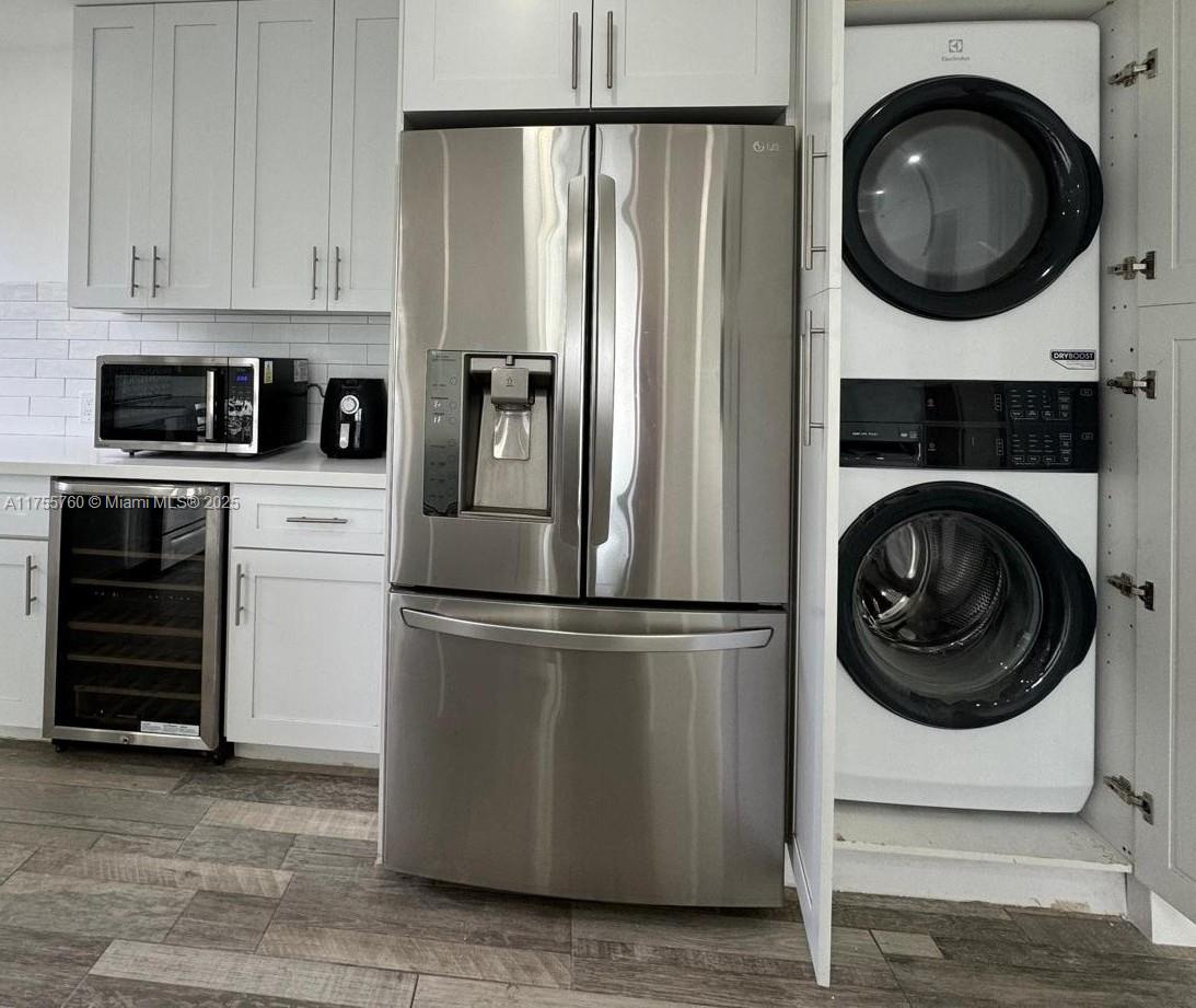 LYNDALE SECOND ADDITION - Residential Lease