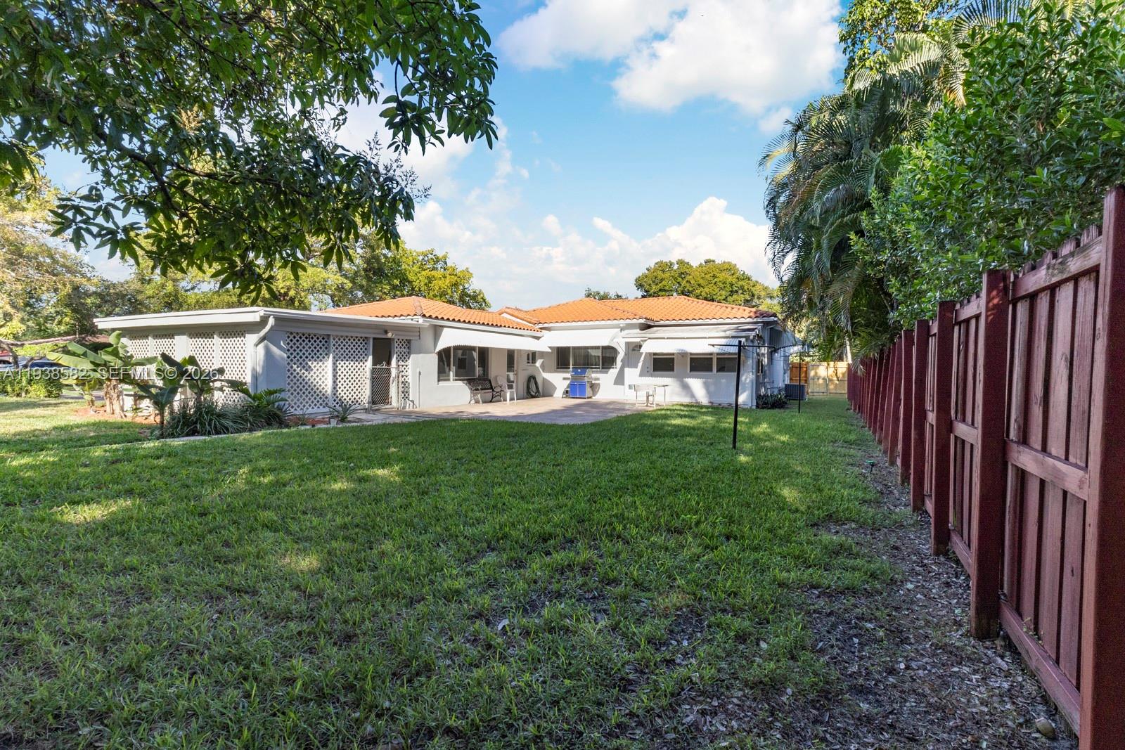 1ST ADDN BISCAYNE LAWN - Residential