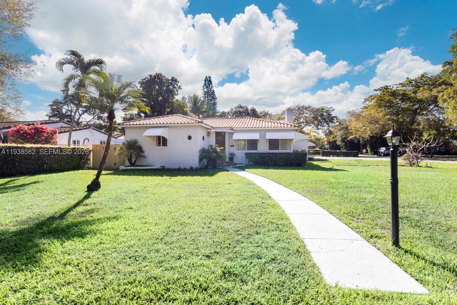 1ST ADDN BISCAYNE LAWN - Residential