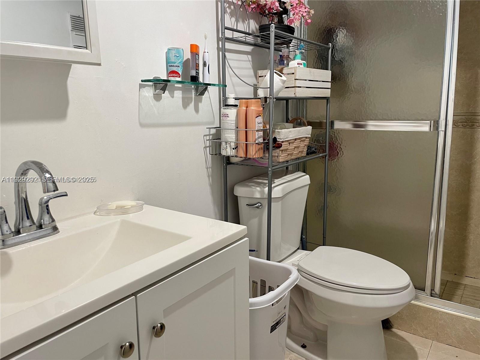 SAMARI LAKE EAST CONDO - Residential