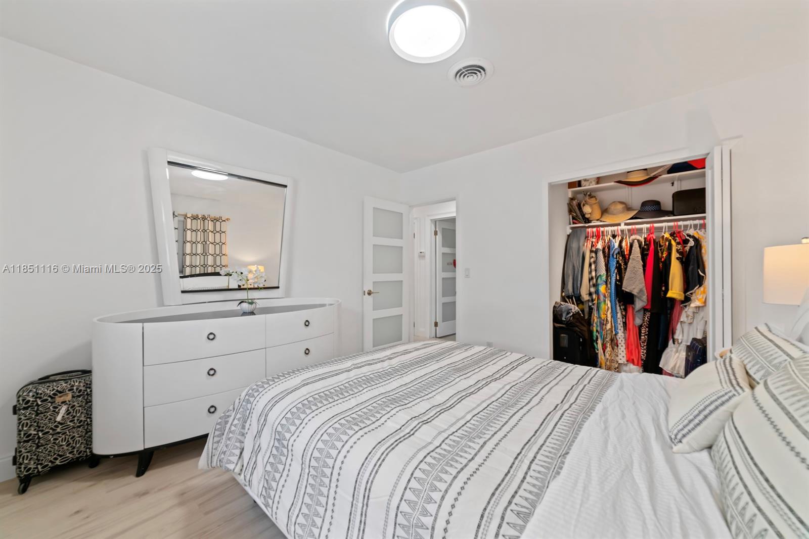 PICKWICK LAKE ESTATES SEC - Residential