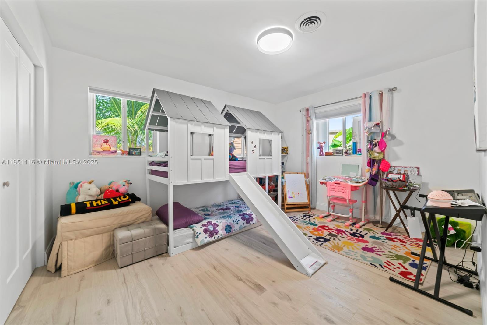 PICKWICK LAKE ESTATES SEC - Residential