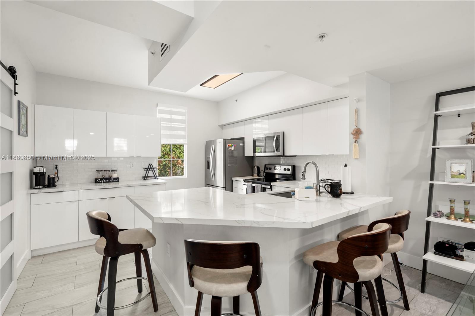 AVENTI AT AVENTURA CONDO - Residential