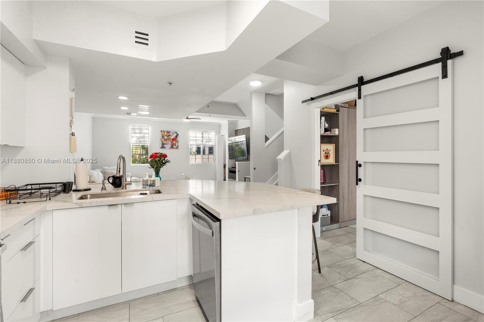 AVENTI AT AVENTURA CONDO - Residential